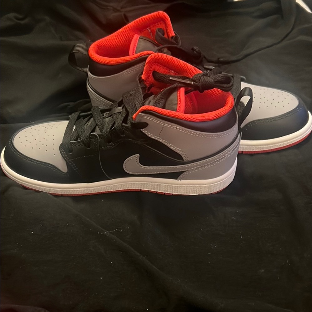 Jordan 1 Mid Black and Gray Sneakers Classic Design